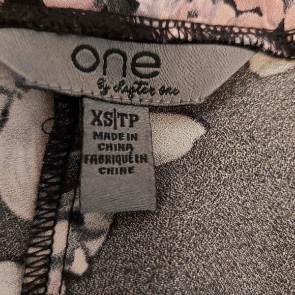 ONE by chapter one floral pants - Picture 5 of 7